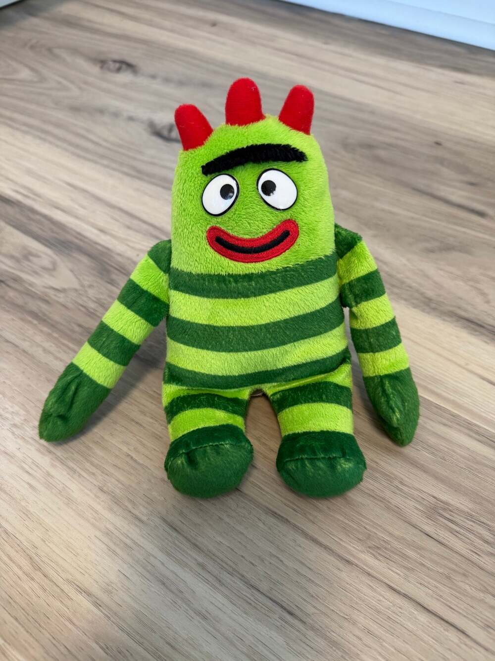 Ty Beanie Babies Brobee Plush 7.5" Yo Gabba Gabba Striped Monster Soft Toy 2011